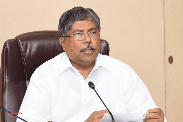 Chandrakant Patil examines the projects for Pune Smart City Chandrakant Patil